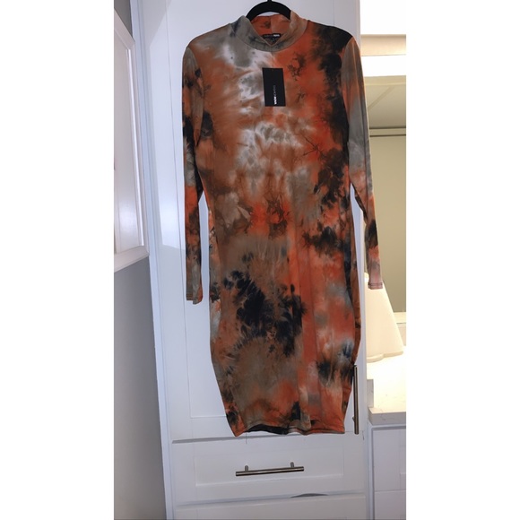 NWT tie dye long sleeve dress Fashion Nova - Picture 2 of 2